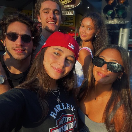 Lilliana Bowrey with Sky Katz and other co-stars.